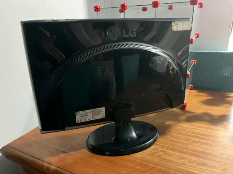 Monitor LG 19 pulgadas, con Pc - 4