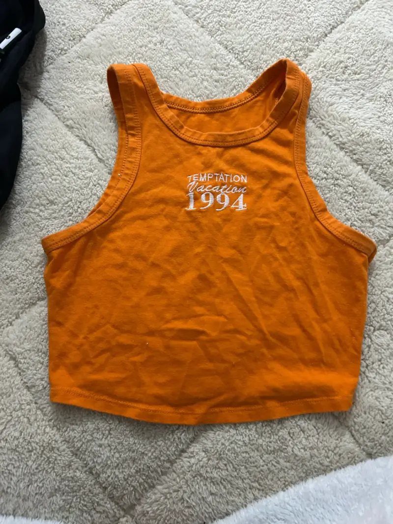 Polera sin mangas naranja