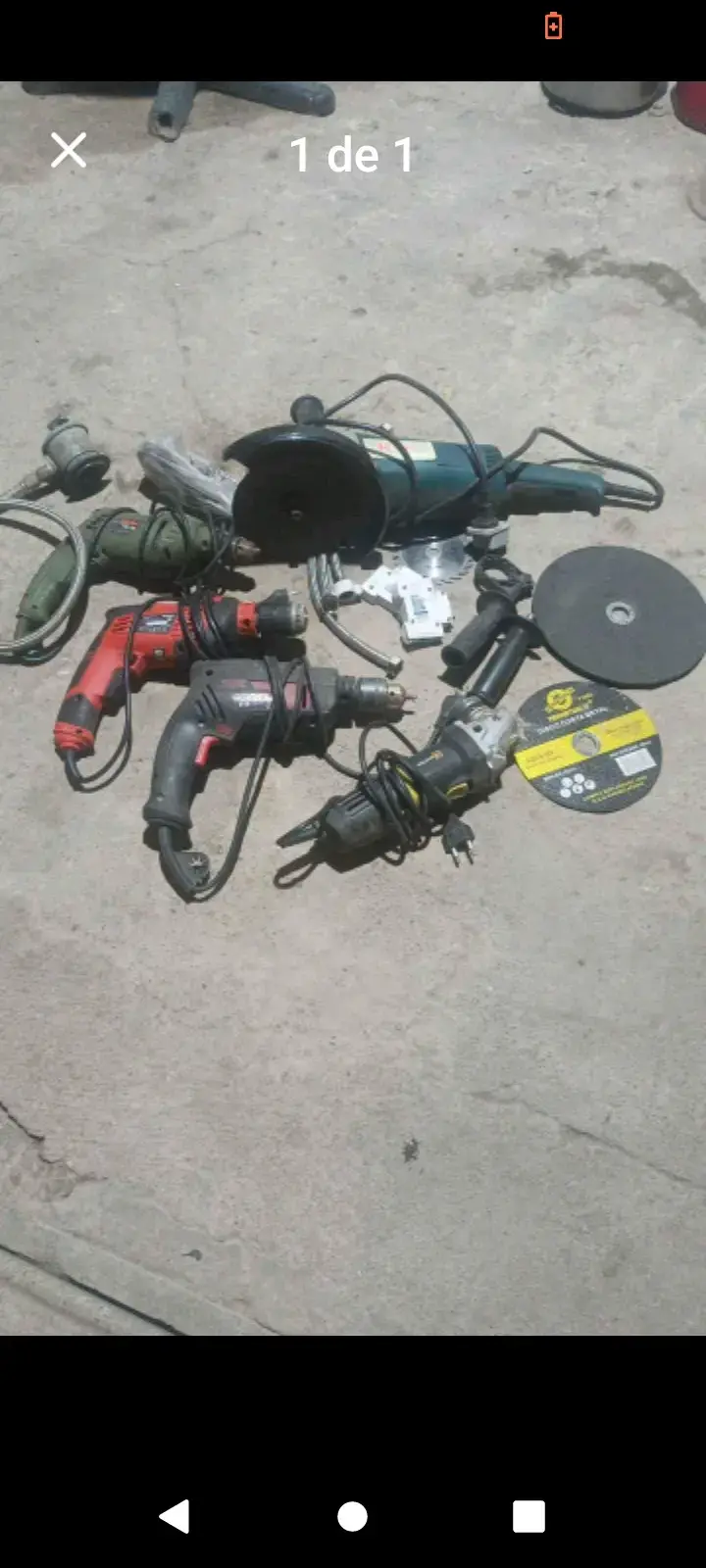 Conjunto de herramientas eléctricas usadas
