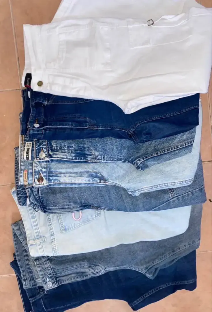 Lote de jeans variados - 2