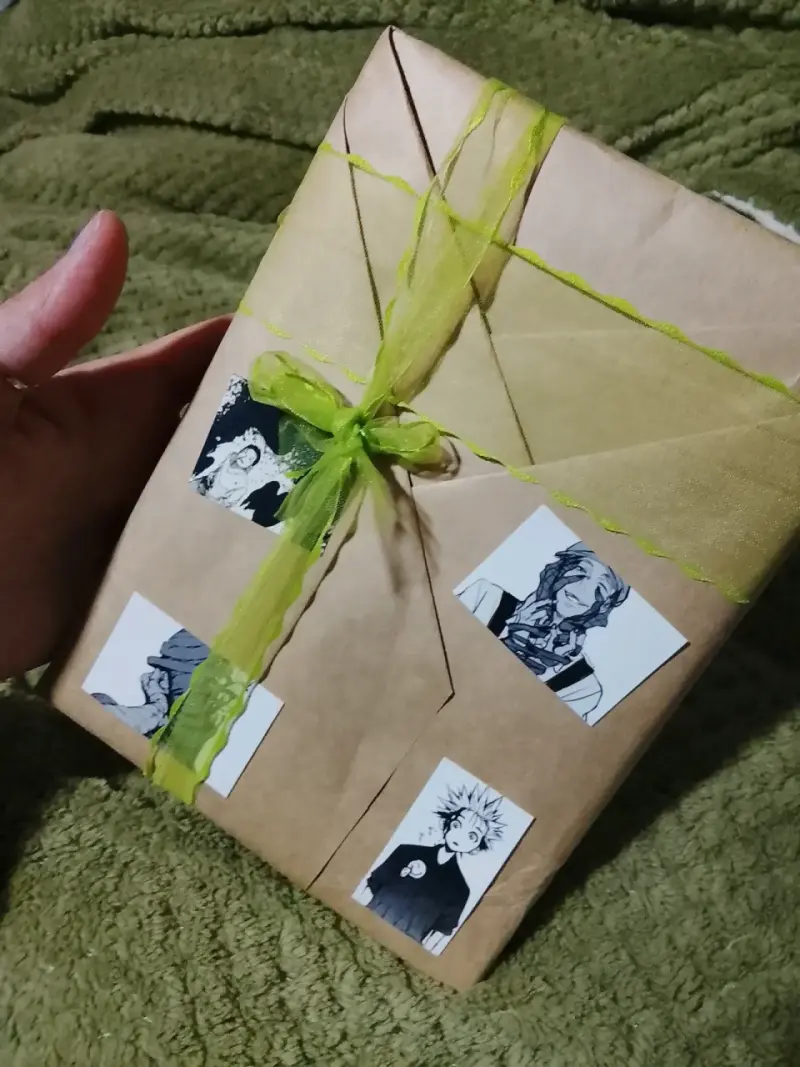 Manga Ajin-tomo 1 decorado con papel kraft