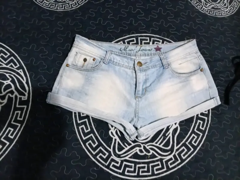 Shorts de mezclilla azul claro - 1