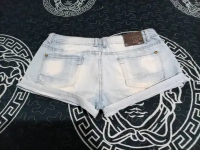 Shorts de mezclilla azul claro - miniatura 2