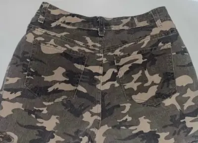 Pantalón camuflado talla 40 - miniatura 2