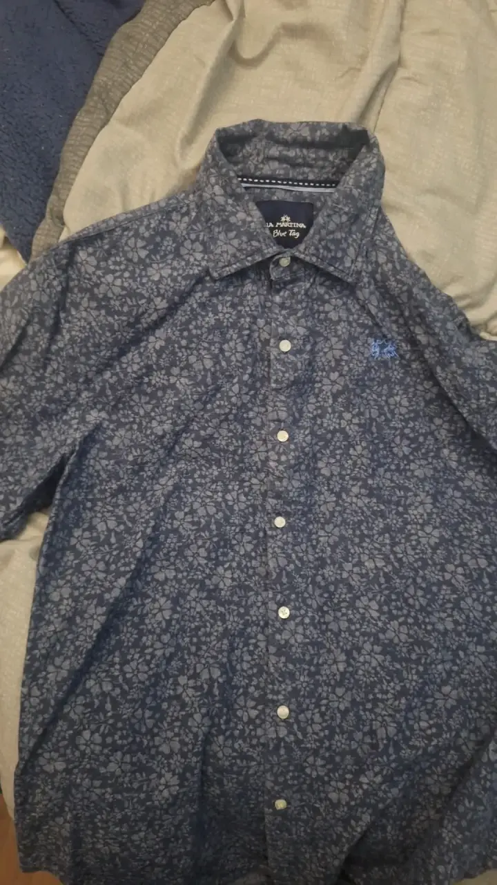 Camisa azul la martina estampada floral