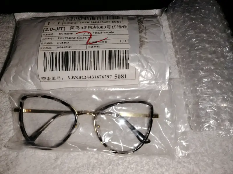 Gafas de marco dorado - 1