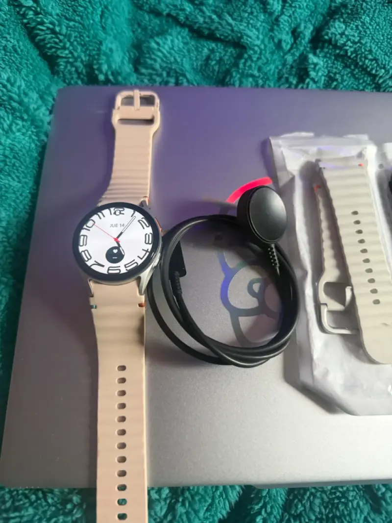 Smartwatch con correas extras - 2