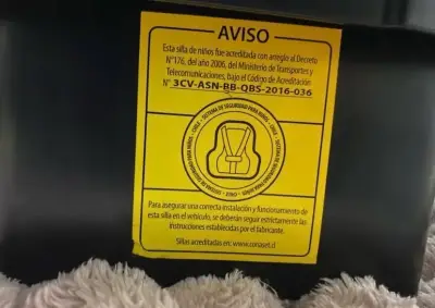 Silla de auto para bebé azul - miniatura 3