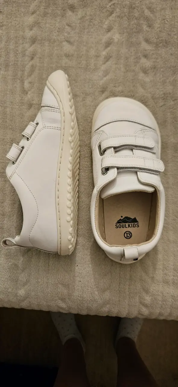 Zapatillas blancas para niños - 1
