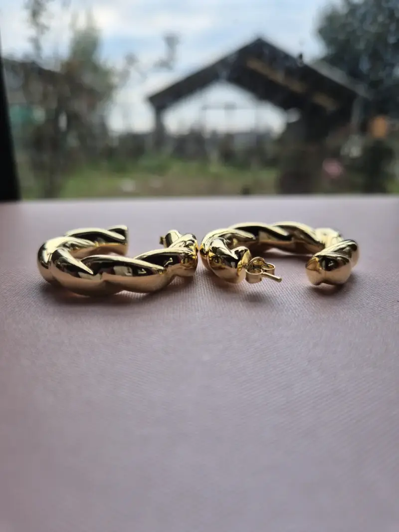 Aros dorados trenzados - 3