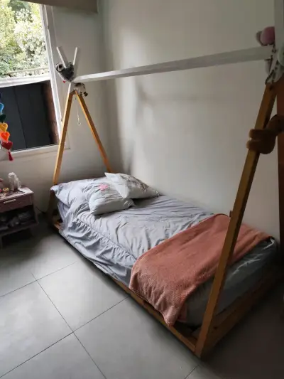 Cama 1 plaza modelo Tipi Montessori - miniatura 2
