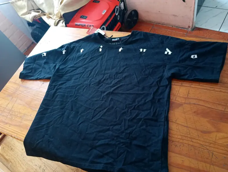 Polera negra - 1