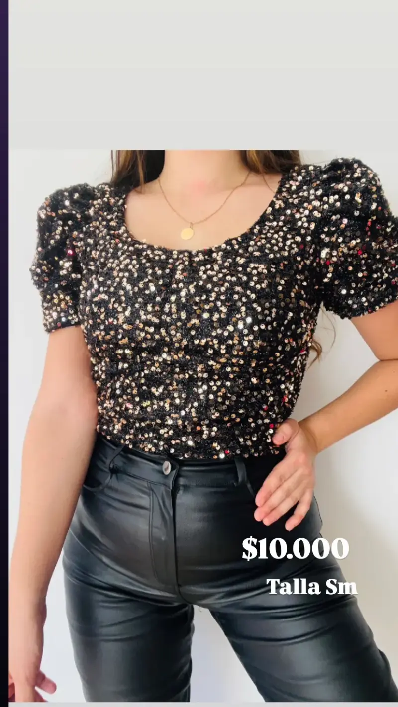 Polera lentejuelas negra brillante