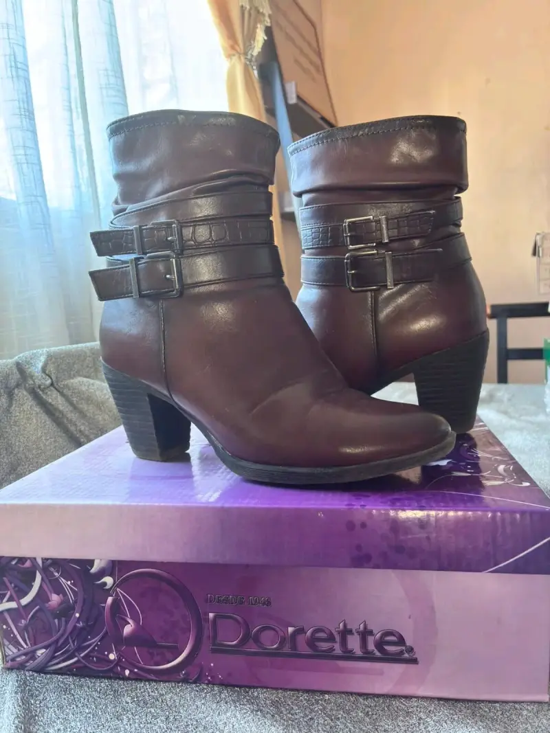 Zapatillas y botines - 4