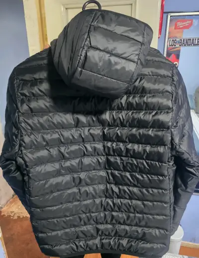 Chaqueta negra c/ capucha LAC0ST3 ORIGINAL - miniatura 3