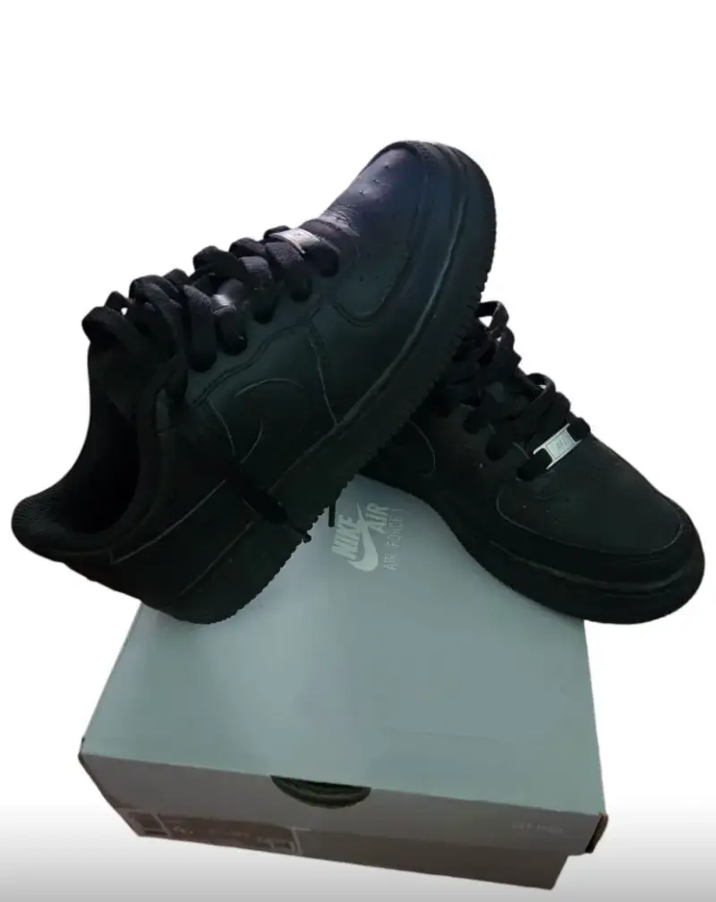 Zapatillas negras urbanas - 3