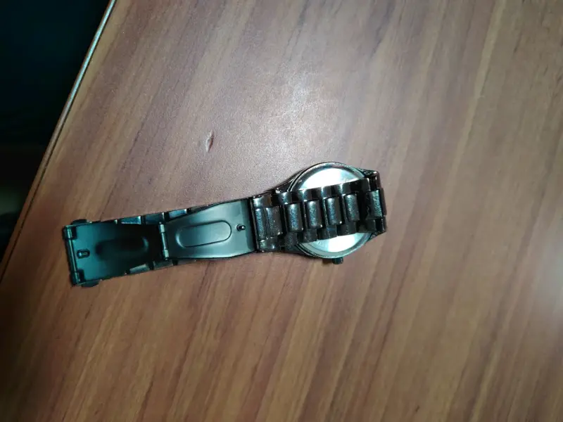 Reloj pulsera metálico - 3