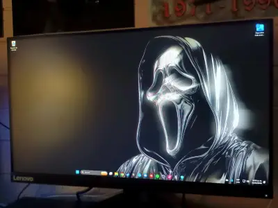 Monitor Lenovo de 27 pulgadas - miniatura 1