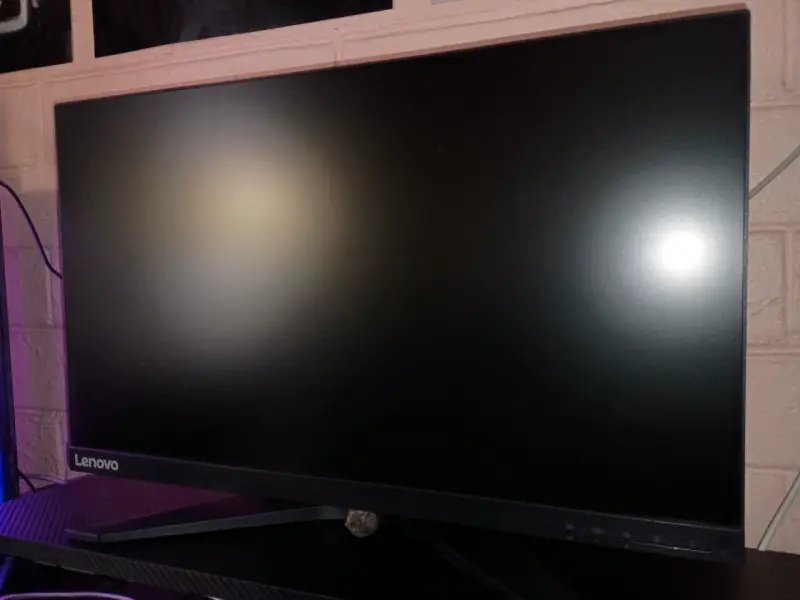 Monitor Lenovo de 27 pulgadas - 6