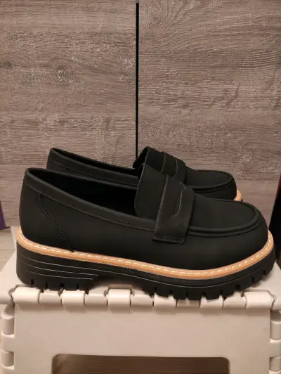 Zapatos mocasines negros - miniatura 2