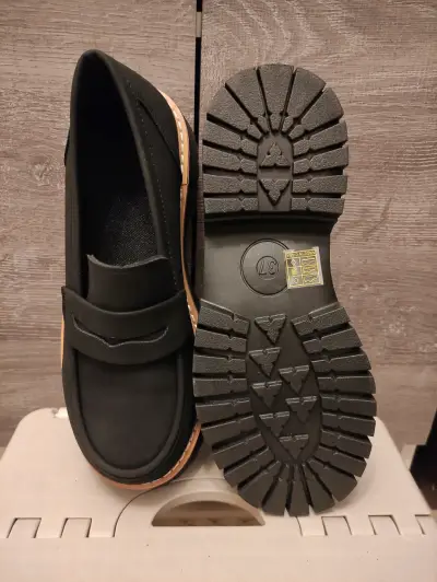 Zapatos mocasines negros - miniatura 4