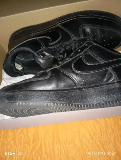 Zapatillas negras de cuero - miniatura 2