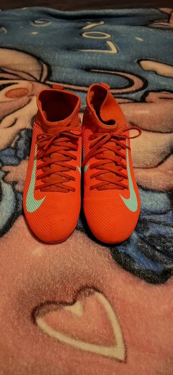 Zapatillas deportivas naranjas - 1