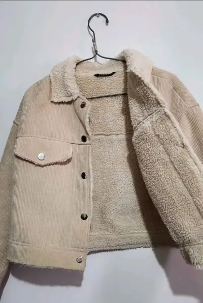 Chaqueta beige - miniatura 4