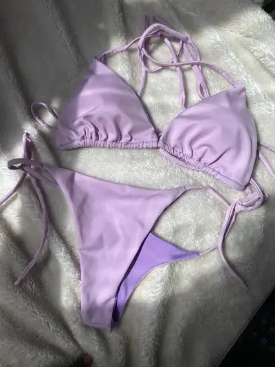 Bikinis - miniatura 1
