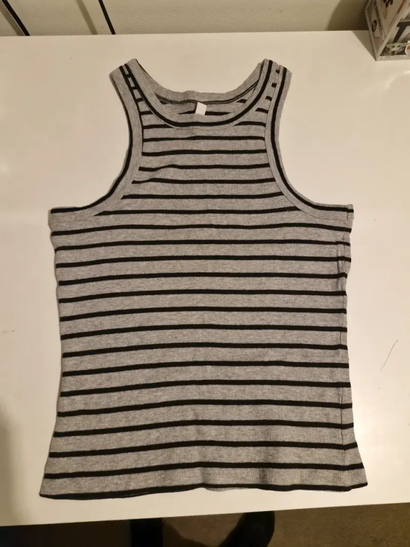 Poleras talla M (Lote completo, son 6) - 5