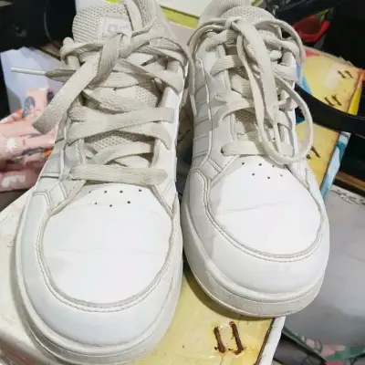Zapatillas blancas de cuero - miniatura 1
