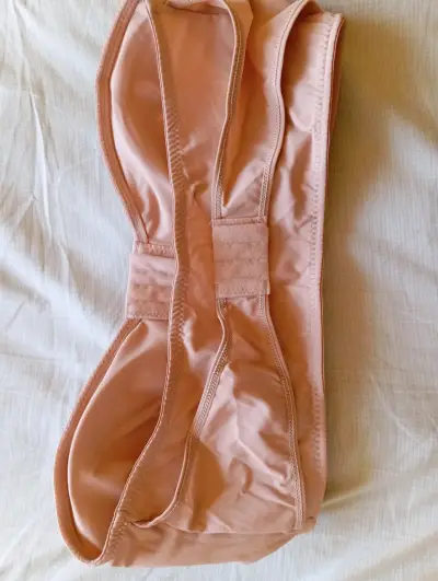 Sostén strapless color nude - miniatura 2