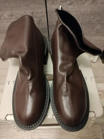 Botas marrones - miniatura 3