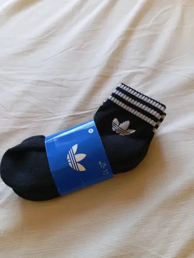 Calcetines negros deportivos nuevos - miniatura 1