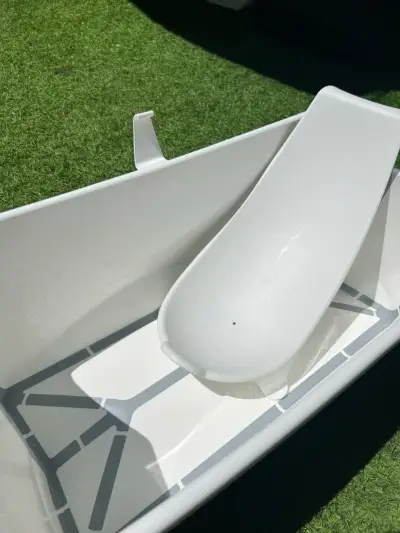 Tina Plegable para Bebé Blanca - Stokke + soporte - miniatura 3