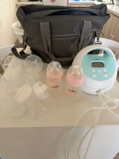 Extractor de leche Spectra con botellas y accesori - miniatura 1
