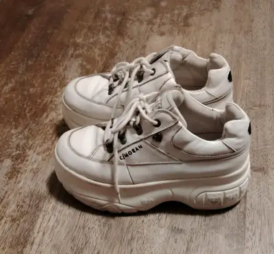 Zapatillas MK coloridas talla 38 - miniatura 5