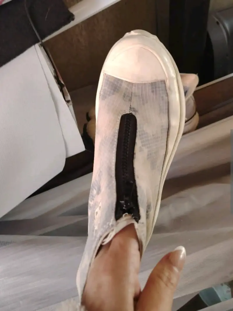 Zapatillas con cierre frontal blancas - 2