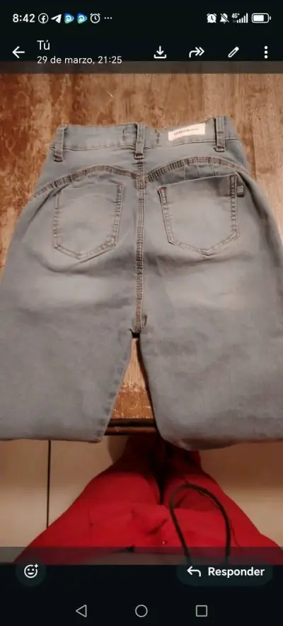 Jeans azul cielo con botones - miniatura 2