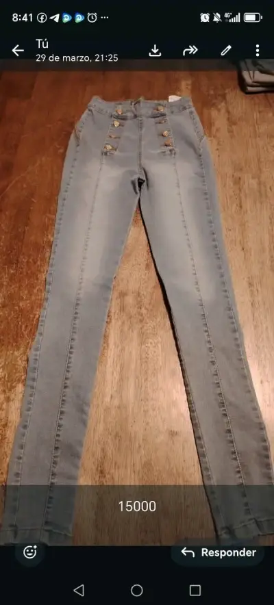 Jeans azul cielo con botones - miniatura 4