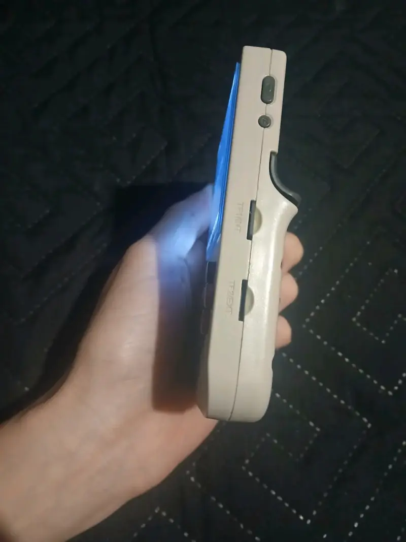 Consola portátil retro gris - 5