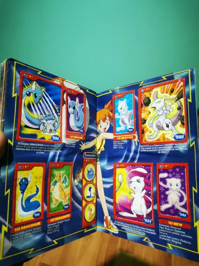 Álbumes Pokémon y Digimon - miniatura 2