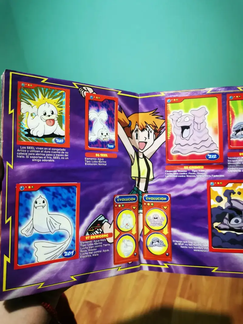 Álbumes Pokémon y Digimon - 3