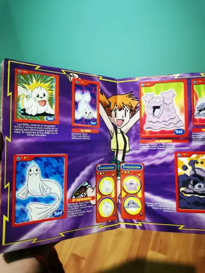 Álbumes Pokémon y Digimon - miniatura 3