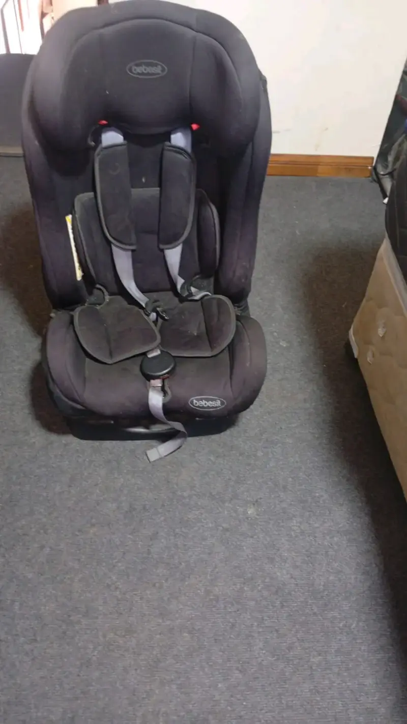 Silla de auto Bebesit negra - 1