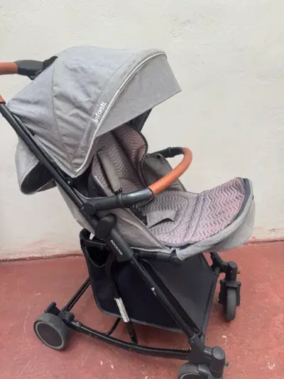 Coche de bebé Infanti gris - miniatura 1