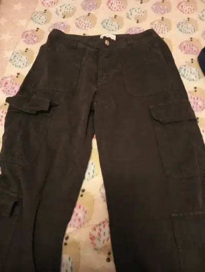 Jeans azul con bolsillos - miniatura 2