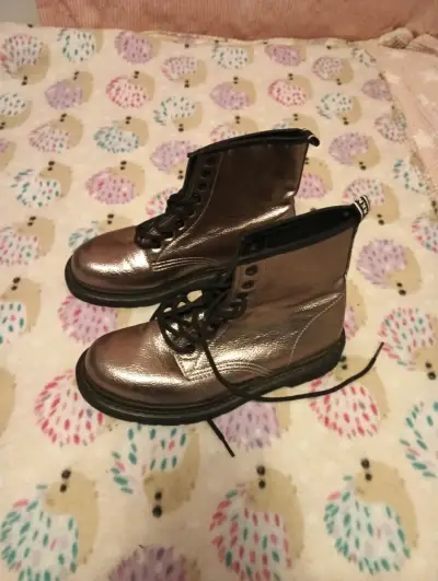Zapatillas blancas con plataforma - miniatura 3