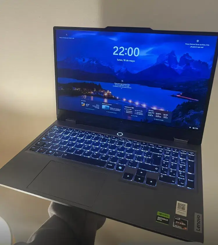 Lenovo LOQ 15ARP9 Gamer / Alto Rendimiento – Como - 1