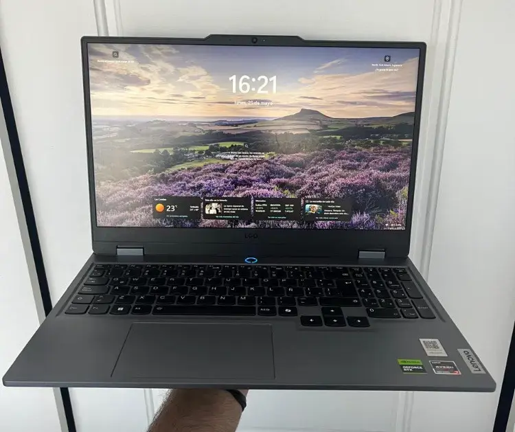 Lenovo LOQ 15ARP9 Gamer / Alto Rendimiento – Como - 3